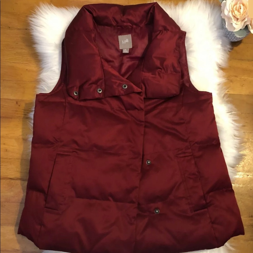 J.Jill Satin XS  satin quilted vest off set snap